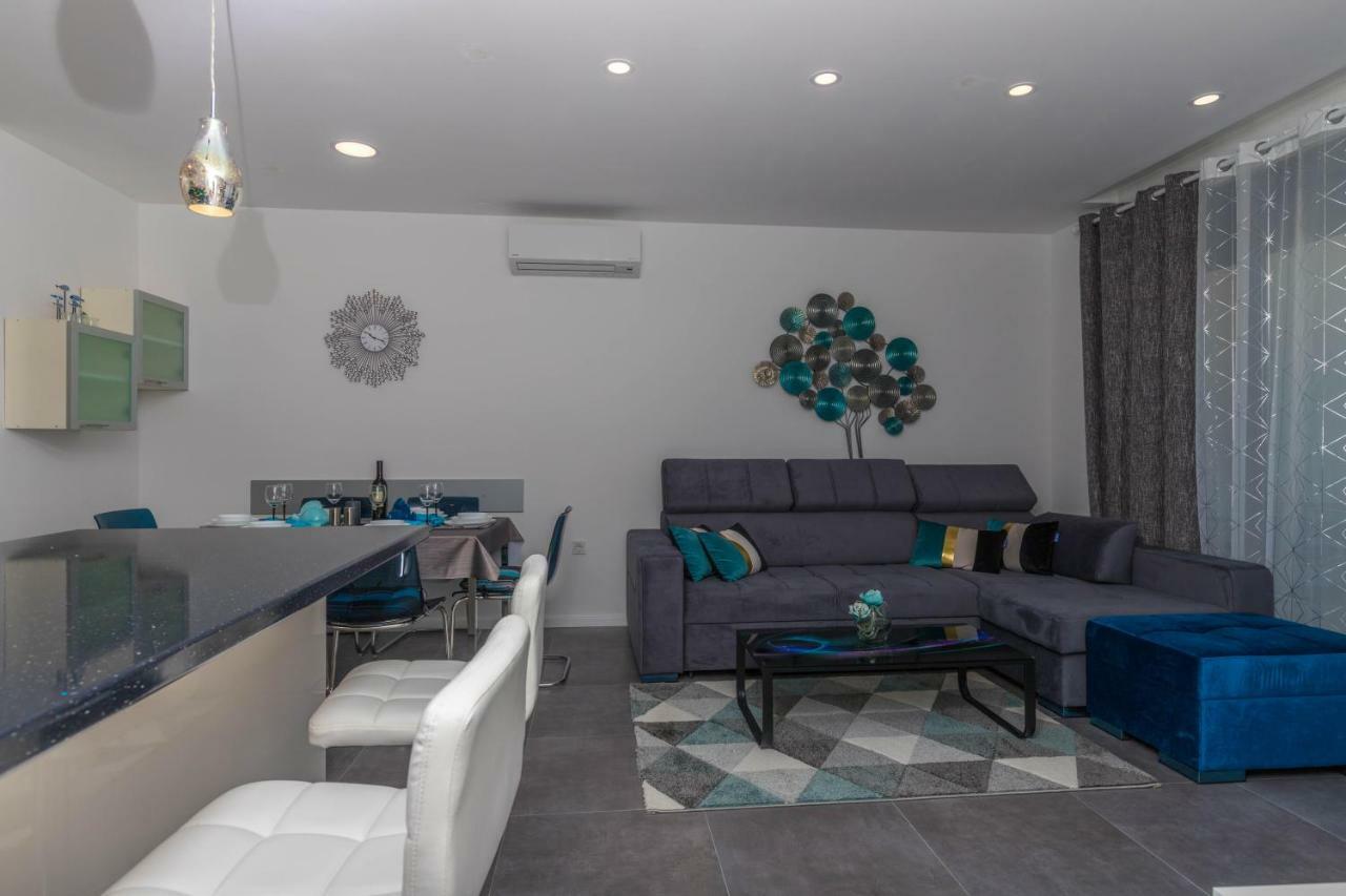 Apartments Tatjana Selce Exterior foto